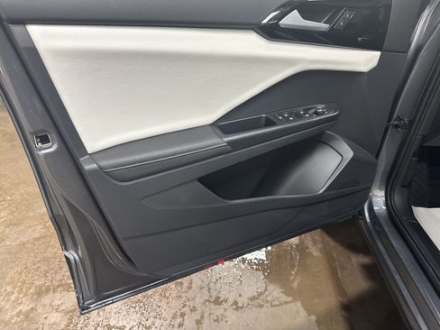 New 2026 Volkswagen Taos S image 14