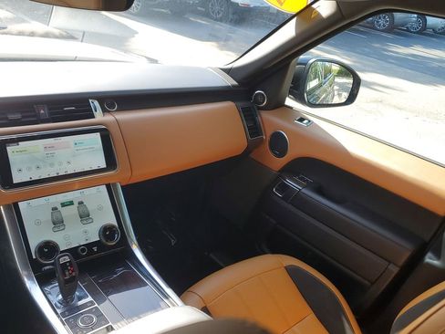 Used 2021 Land Rover Range Rover Sport HSE Dynamic image 21