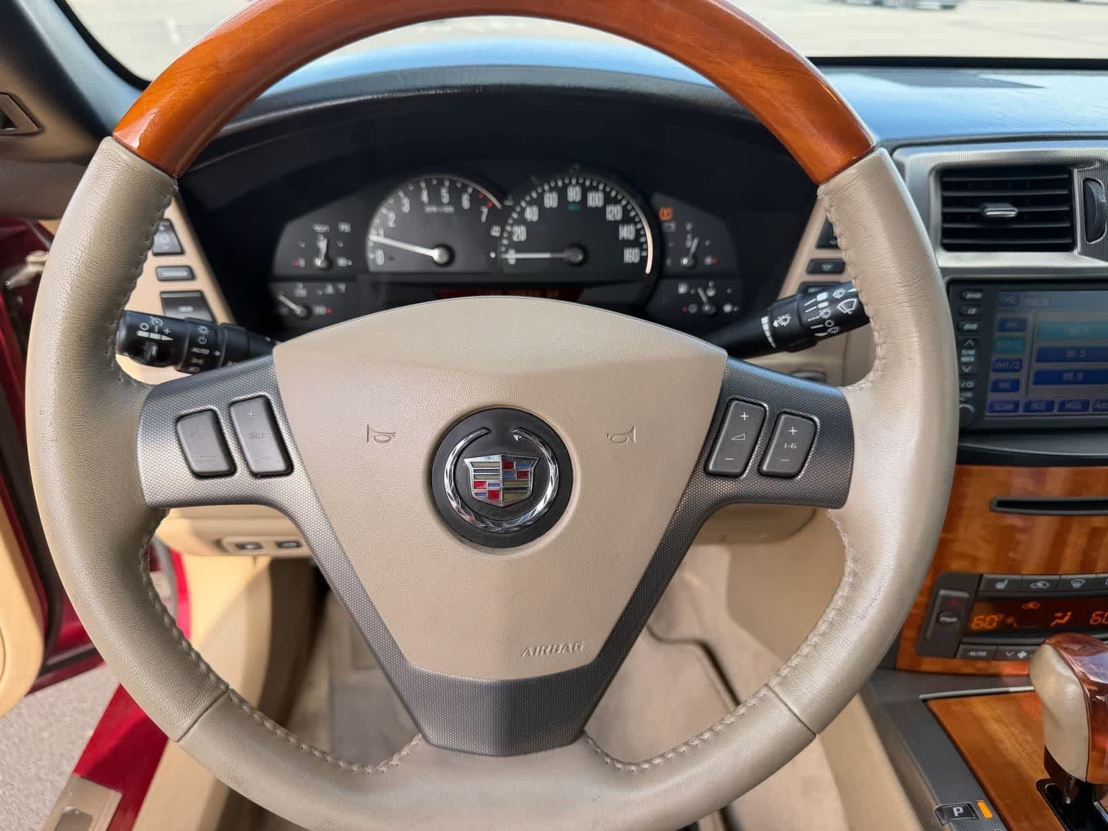 Used 2007 Cadillac XLR RWD image 7