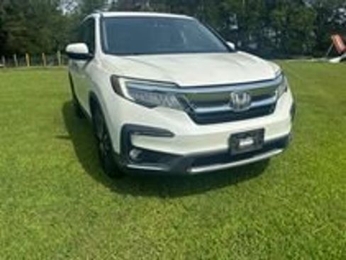 Used 2019 Honda Pilot Touring image 1