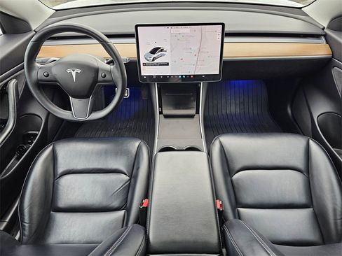 Used 2019 Tesla Model 3 Performance image 12