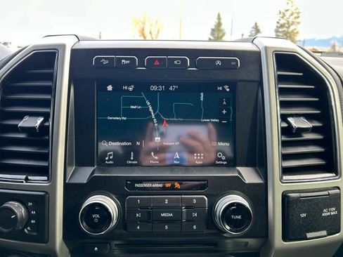 Used 2018 Ford F150 Lariat w/ Equipment Group 502A Luxury image 19