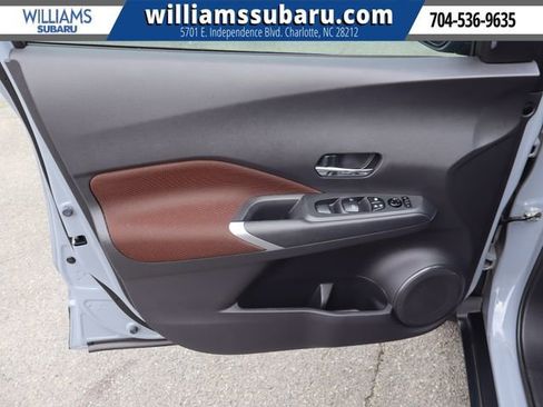 Used 2021 Nissan Kicks SR image 17