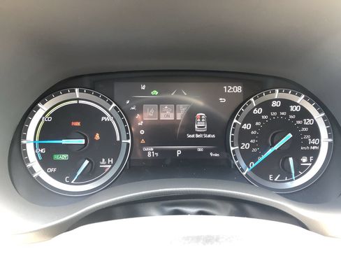 Used 2020 Toyota Highlander XLE FWD image 22