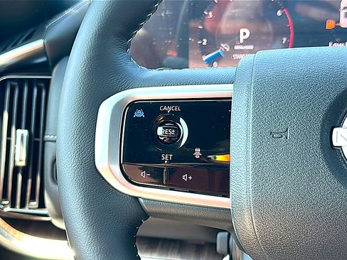 New 2026 Nissan Armada SL w/ Captain's Chari Seat Package AWD/4WD image 20