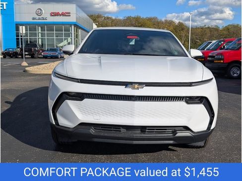 New 2026 Chevrolet Equinox EV LT w/ Comfort Package AWD/4WD image 2