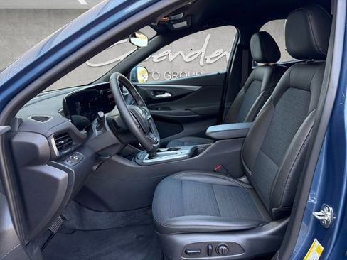 Certified 2025 Buick Envista Preferred w/ Convenience I Package image 19