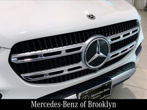 Used 2024 Mercedes-Benz GLE 350 4MATIC image 32