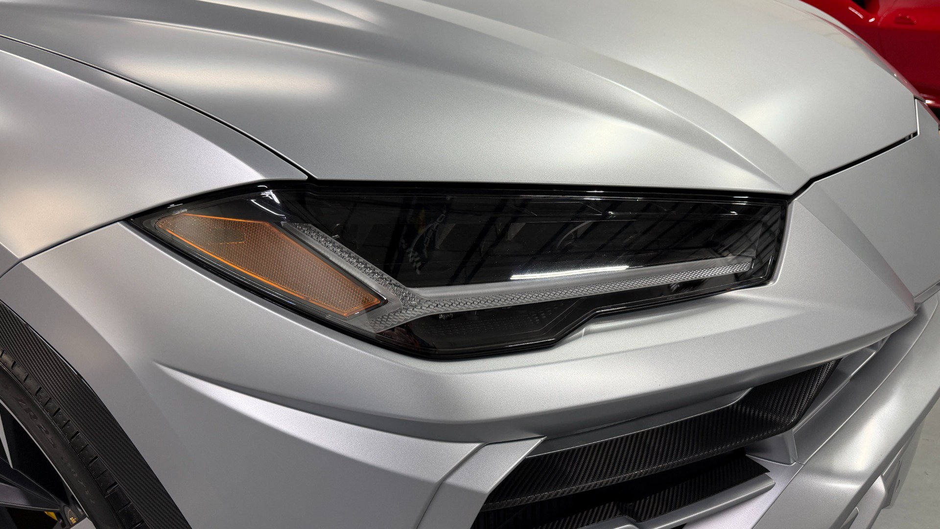 Used 2022 Lamborghini Urus AWD/4WD image 5