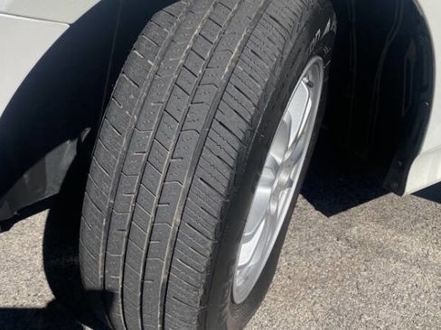 Used 2016 Toyota Prius Two image 15