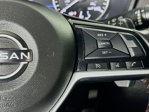 Used 2023 Nissan Altima 2.5 SR FWD image 13