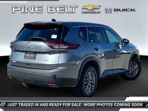 Used 2024 Nissan Rogue S AWD/4WD image 11