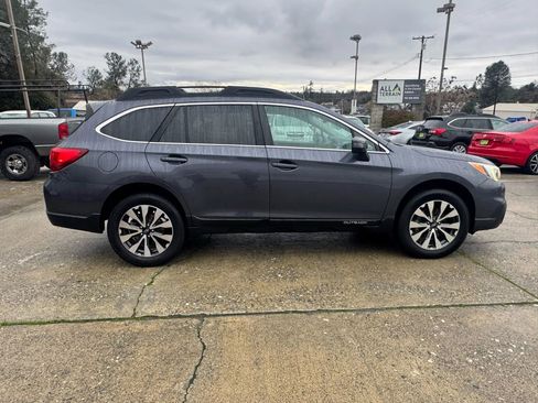 Used 2015 Subaru Outback 2.5i Limited image 7