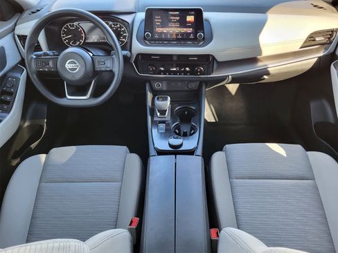 Used 2021 Nissan Rogue SV image 22