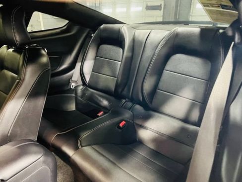Used 2017 Ford Mustang GT Premium w/ GT Performance Package RWD image 22