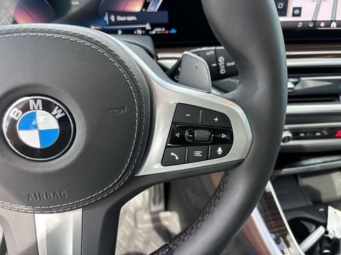 Used 2026 BMW X5 xDrive40i w/ M Sport Package image 18