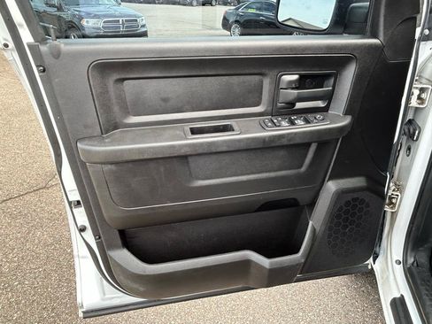 Used 2019 RAM 1500 Express w/ Wheel & Sound Group AWD/4WD image 14
