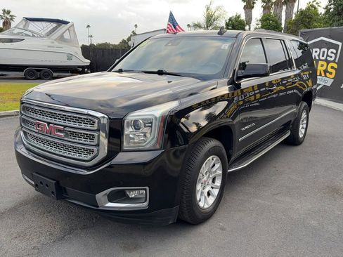 Used 2016 GMC Yukon XL SLT image 4
