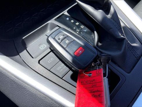 Used 2024 Toyota RAV4 XLE AWD/4WD image 14