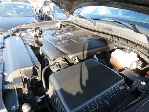 Used 2017 Nissan Armada SL w/ Technology Package image 10