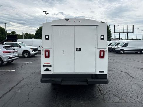 Used 2019 Chevrolet Express 3500 w/ Power Convenience Package RWD image 7
