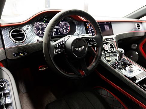 Used 2024 Bentley Continental GT Speed image 24