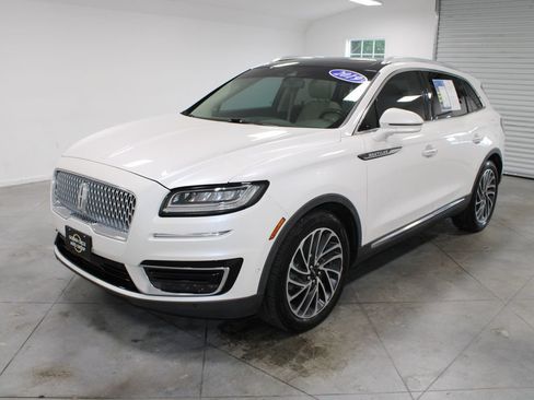 Used 2019 Lincoln Nautilus Reserve FWD image 4
