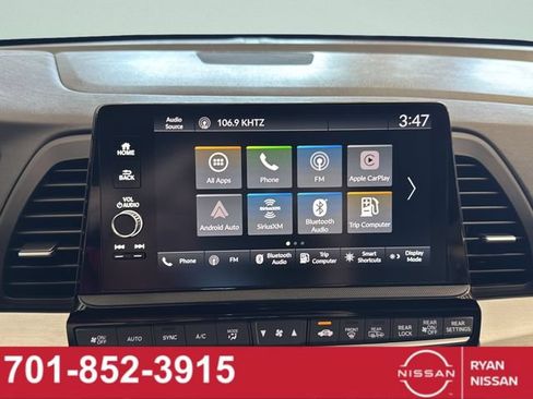 Used 2025 Honda Odyssey EX-L image 14
