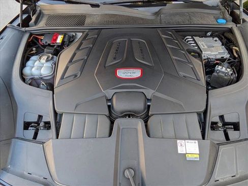 Used 2022 Porsche Cayenne Turbo AWD/4WD image 22