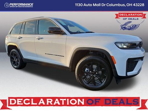 New 2026 Jeep Grand Cherokee Altitude image 1