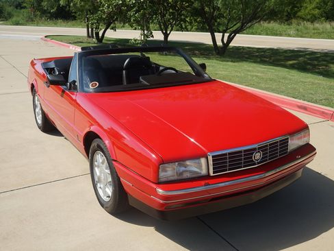 Used 1991 Cadillac Allante image 20