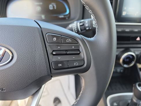 New 2026 Hyundai Venue SEL FWD image 31