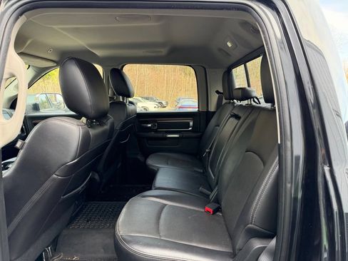 Used 2017 RAM 1500 Laramie w/ Convenience Group AWD/4WD image 11