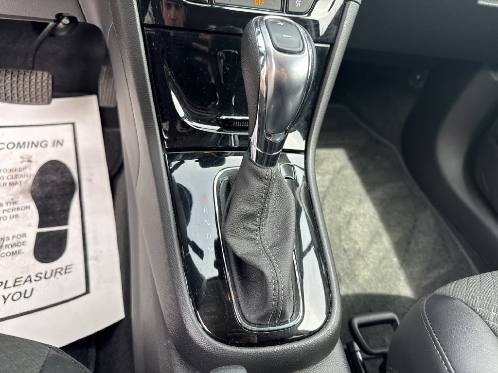 Certified 2022 Buick Encore Preferred AWD/4WD image 24