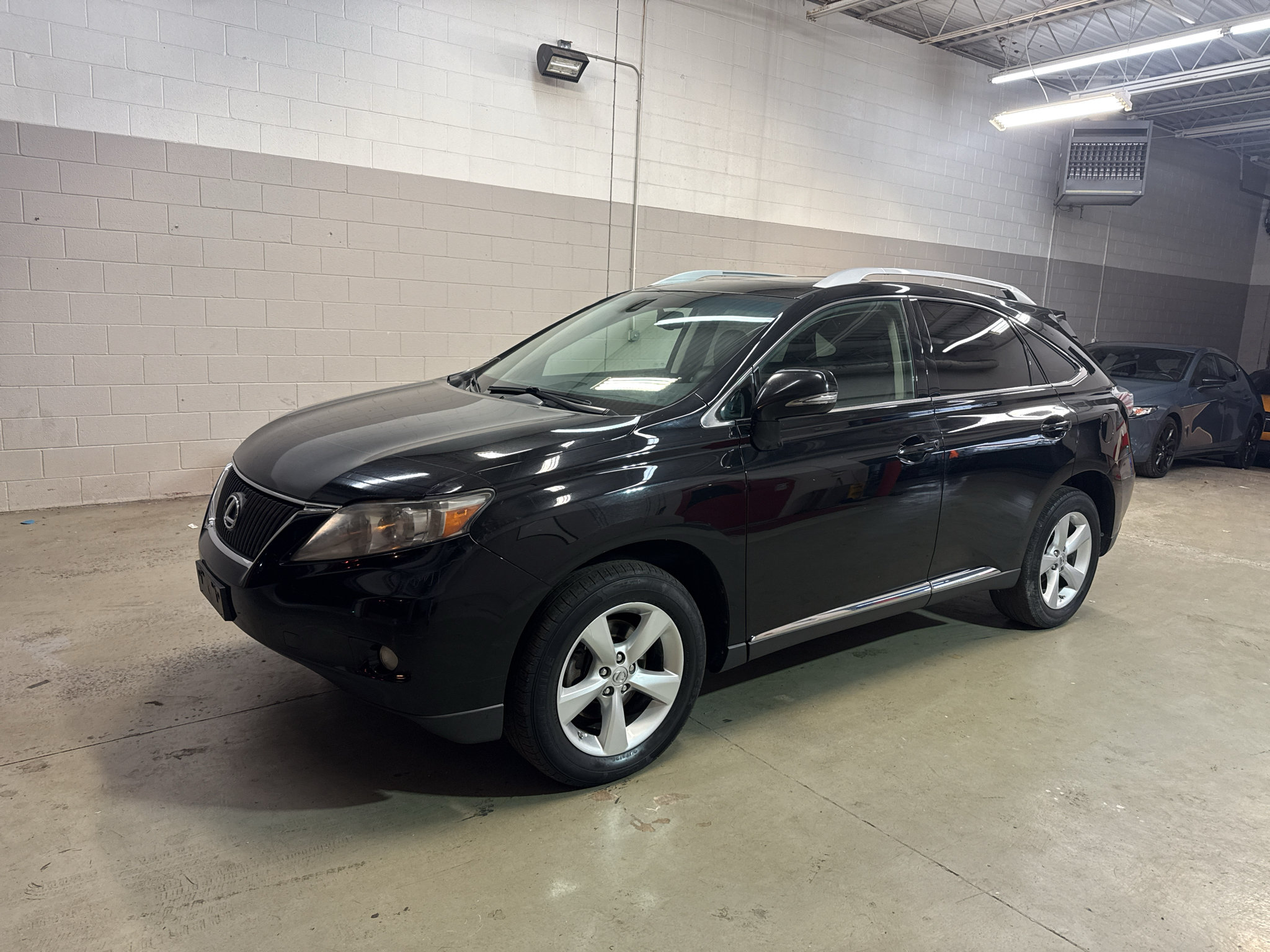Used 2010 Lexus RX 350 AWD image 3