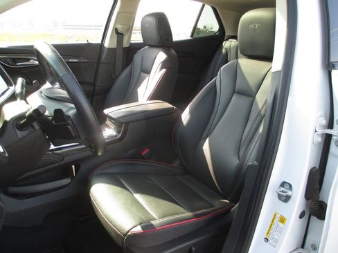 Used 2022 Buick Envision Essence w/ Sport Touring Package image 20