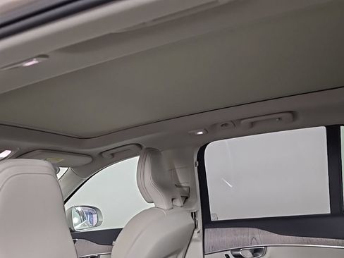Used 2024 Volvo XC90 T8 Plus AWD/4WD image 20