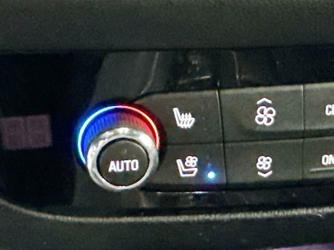 Used 2022 Buick Enclave Premium w/ Surround and Sites Package AWD/4WD image 19