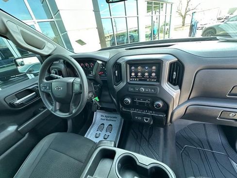 Used 2022 Chevrolet Silverado 1500 Custom Trail Boss image 6