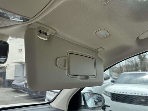 Used 2020 Mercedes-Benz GLC 300 4MATIC w/ Multimedia Package image 31