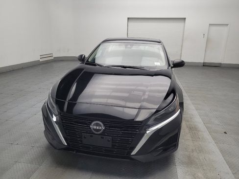 Used 2024 Nissan Altima 2.5 SV image 15