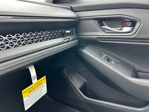 New 2025 Honda Accord SE image 23