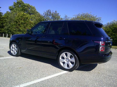 Used 2020 Land Rover Range Rover HSE image 27