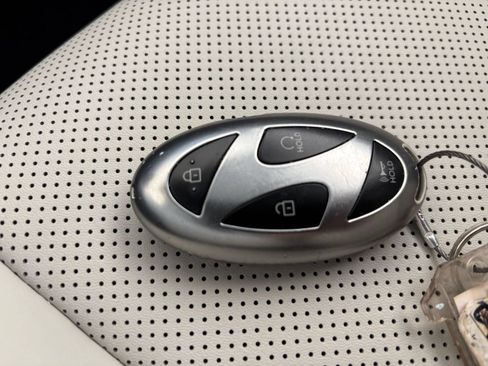 Used 2026 Hyundai Santa Fe SEL FWD image 22
