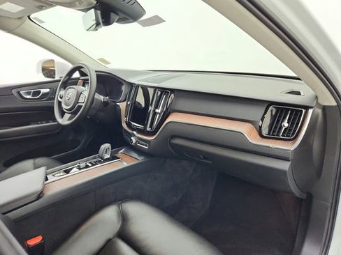 Certified 2023 Volvo XC60 B5 Plus w/ Climate Package image 13