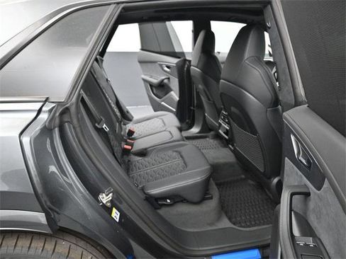 New 2026 Audi RS Q8 performance image 13