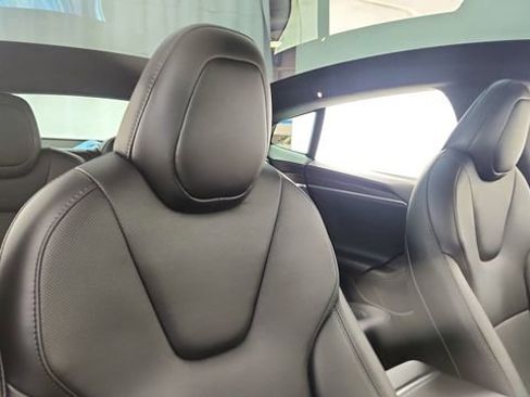 Used 2024 Tesla Model S image 21