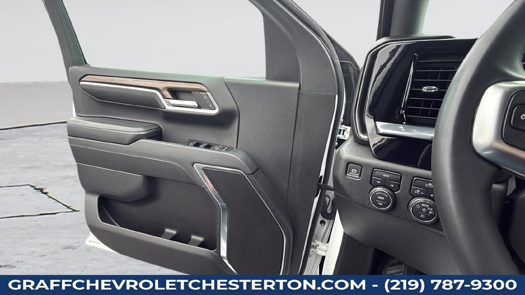 Used 2024 Chevrolet Silverado 1500 RST w/ Protection Package AWD/4WD image 26