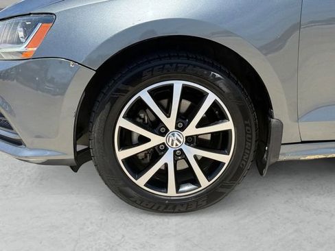 Used 2017 Volkswagen Jetta SE FWD image 23