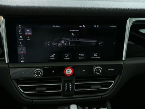 New 2026 Porsche Macan Turbo AWD/4WD image 12